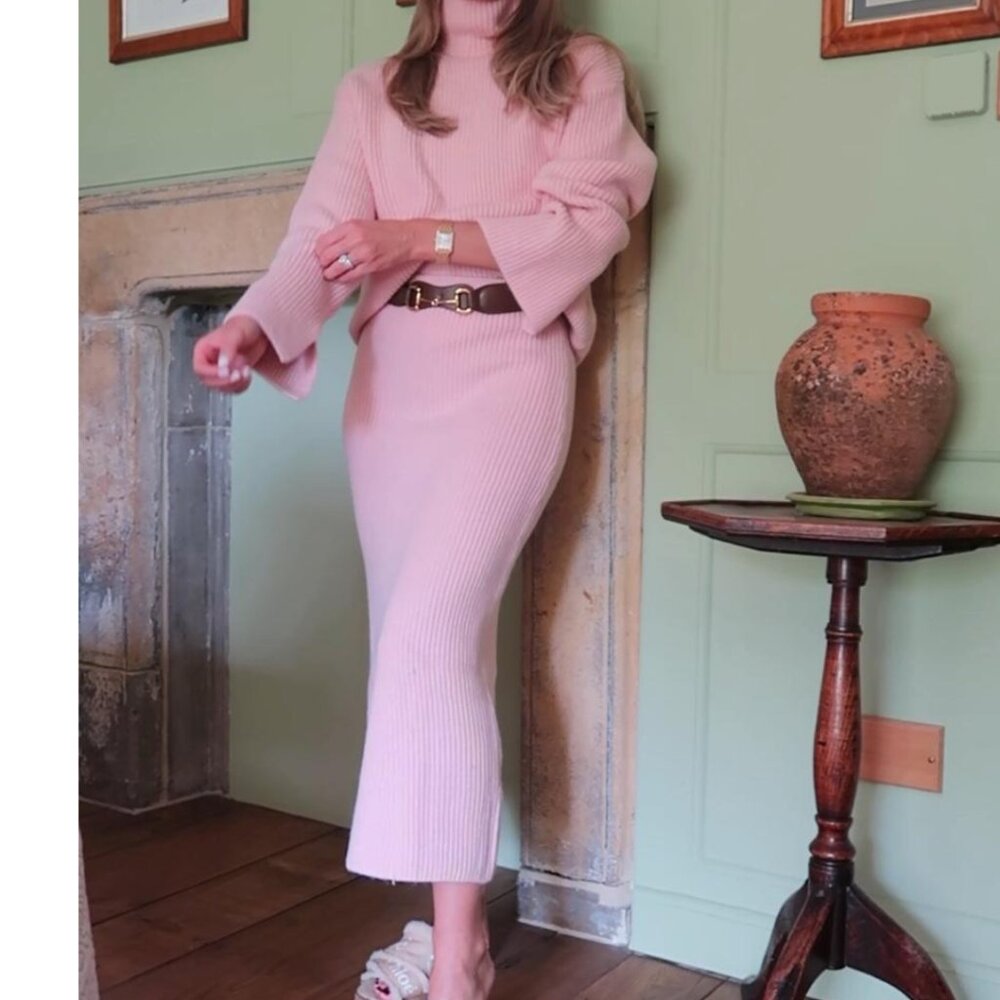 H&M Pink Rib-knit Mock Turtleneck Sweater (S) and Skirt (M)